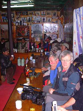 08 Party01BeimGyalzen