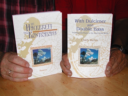 Charly und Gyalzen pr�sentieren das englische und deutsch Buch